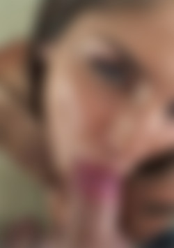 Getyourkneesdirty: Giselle Leon front cover