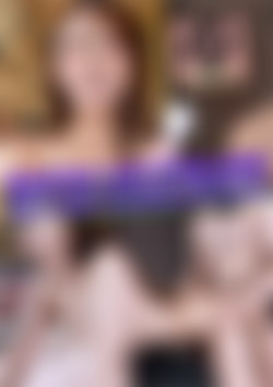 Amid her soft rising glow falls a night trembling with desire front cover