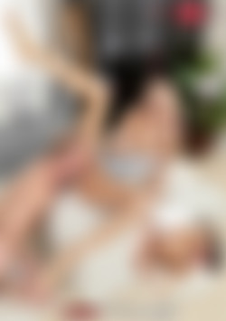 Cutie Gets Analyzed While Taking a Selfie front cover