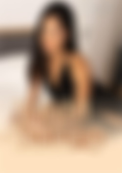 Naked Sunday Starring Carolina Guerrero front cover