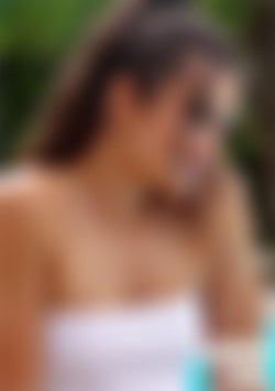 Lauren Axel front cover