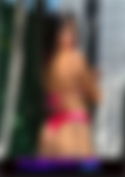 Curvy Latina front cover