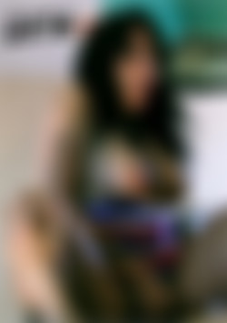 Brunette with Natural Tits Looking for Kisses in Valencia and Fucking a Fan front cover