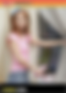 Redheaded Babe Ajenda Has Her Teen Pussy Creampied back cover